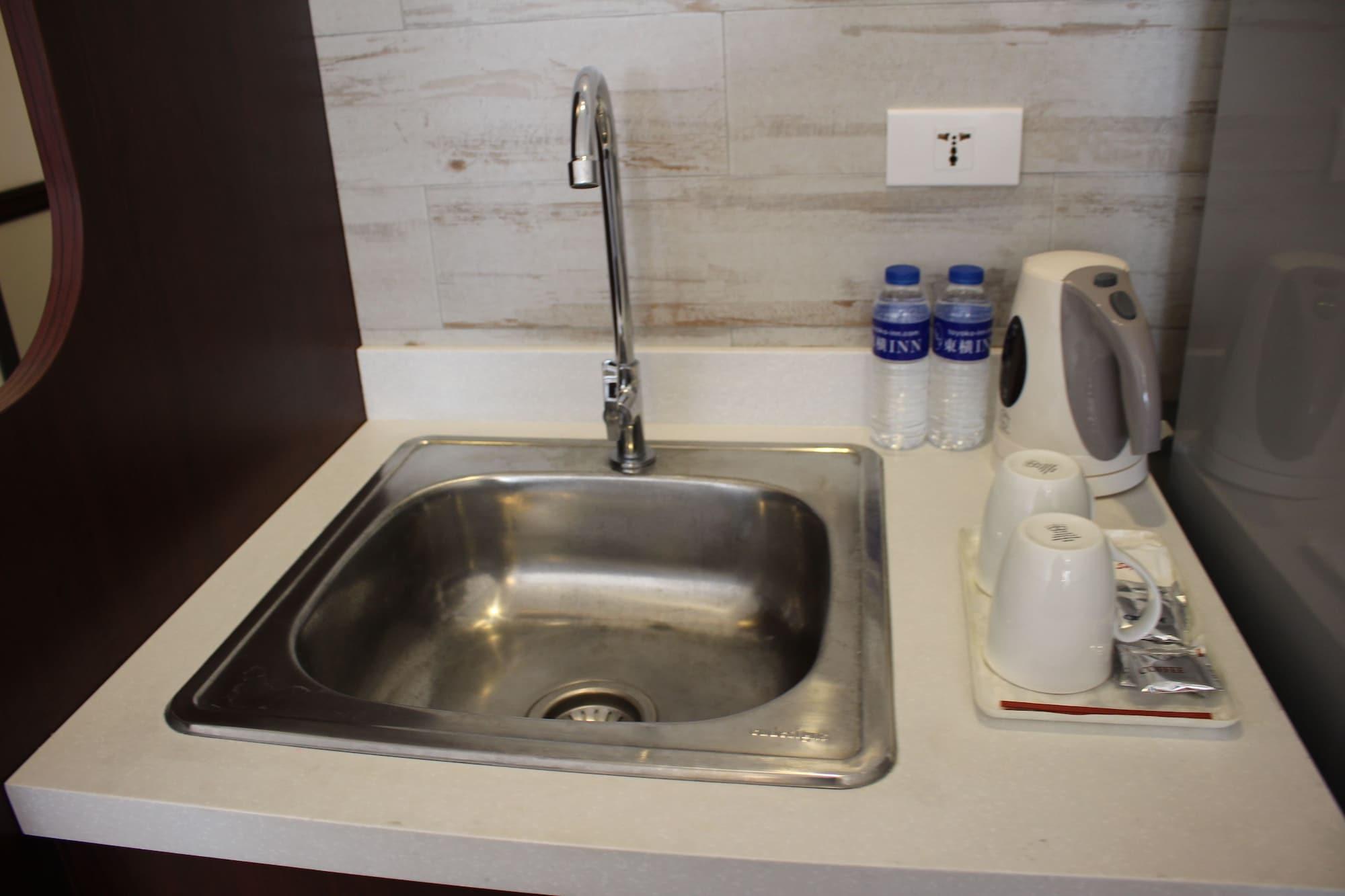 Toyoko Inn Cebu Bagian luar foto
