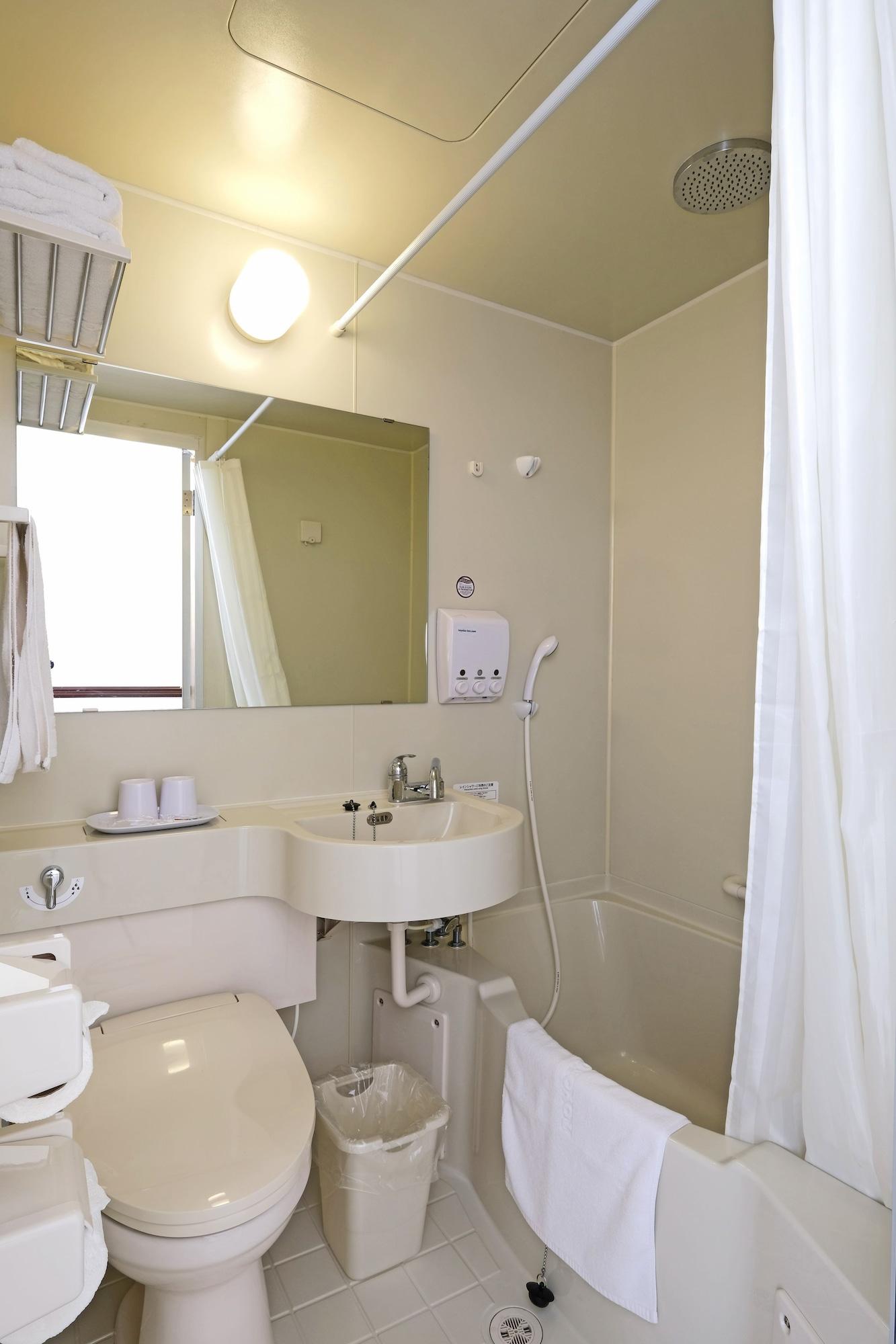 Toyoko Inn Cebu Bagian luar foto