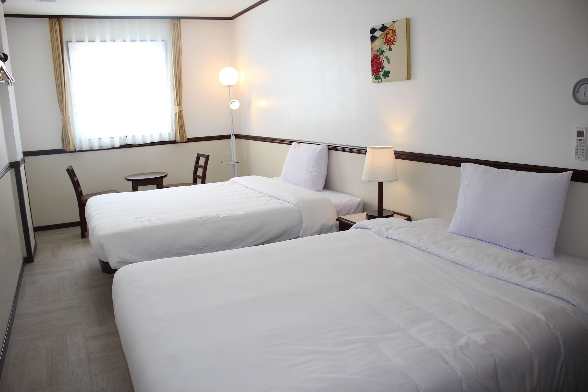 Toyoko Inn Cebu Bagian luar foto