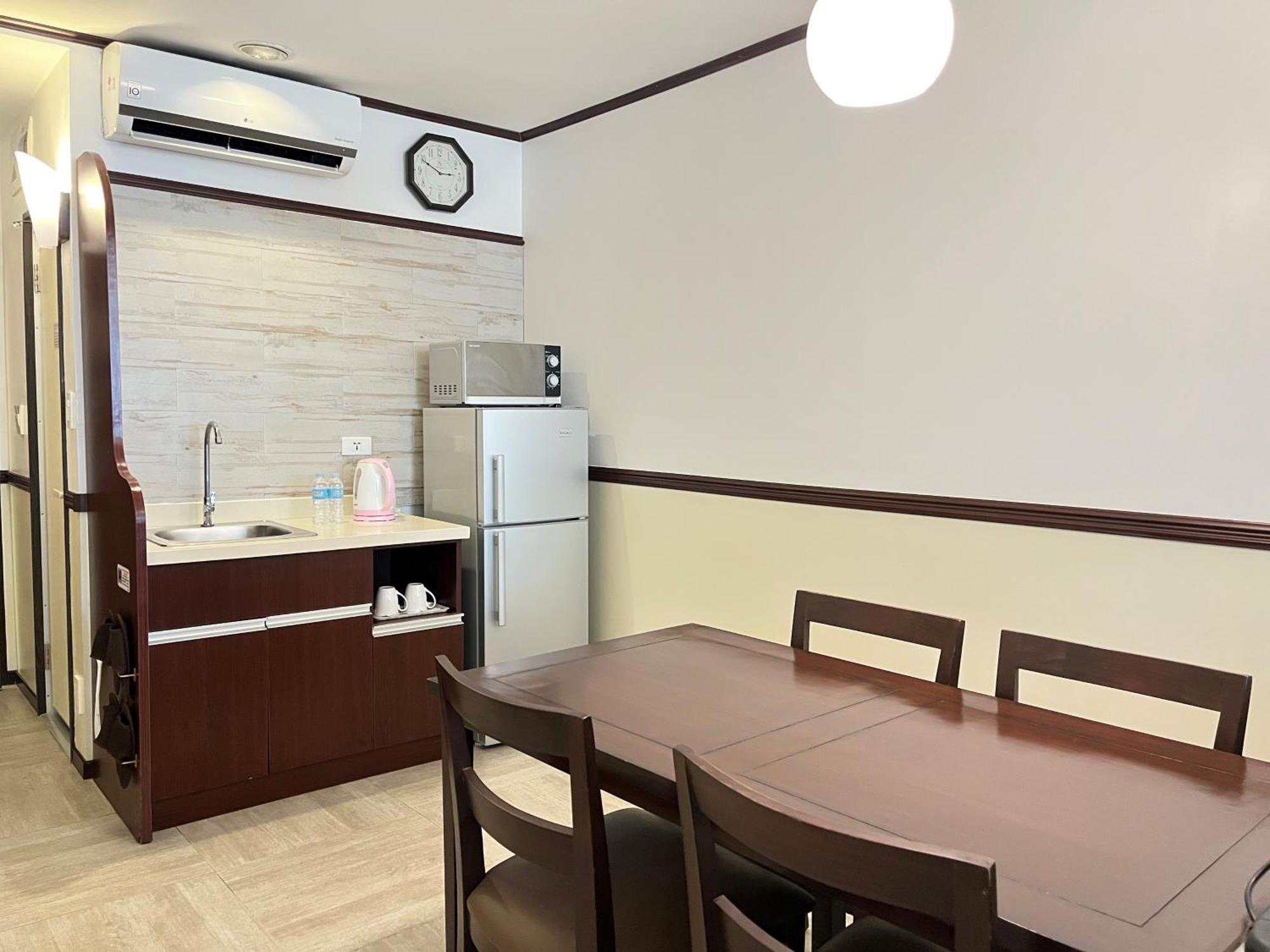 Toyoko Inn Cebu Bagian luar foto